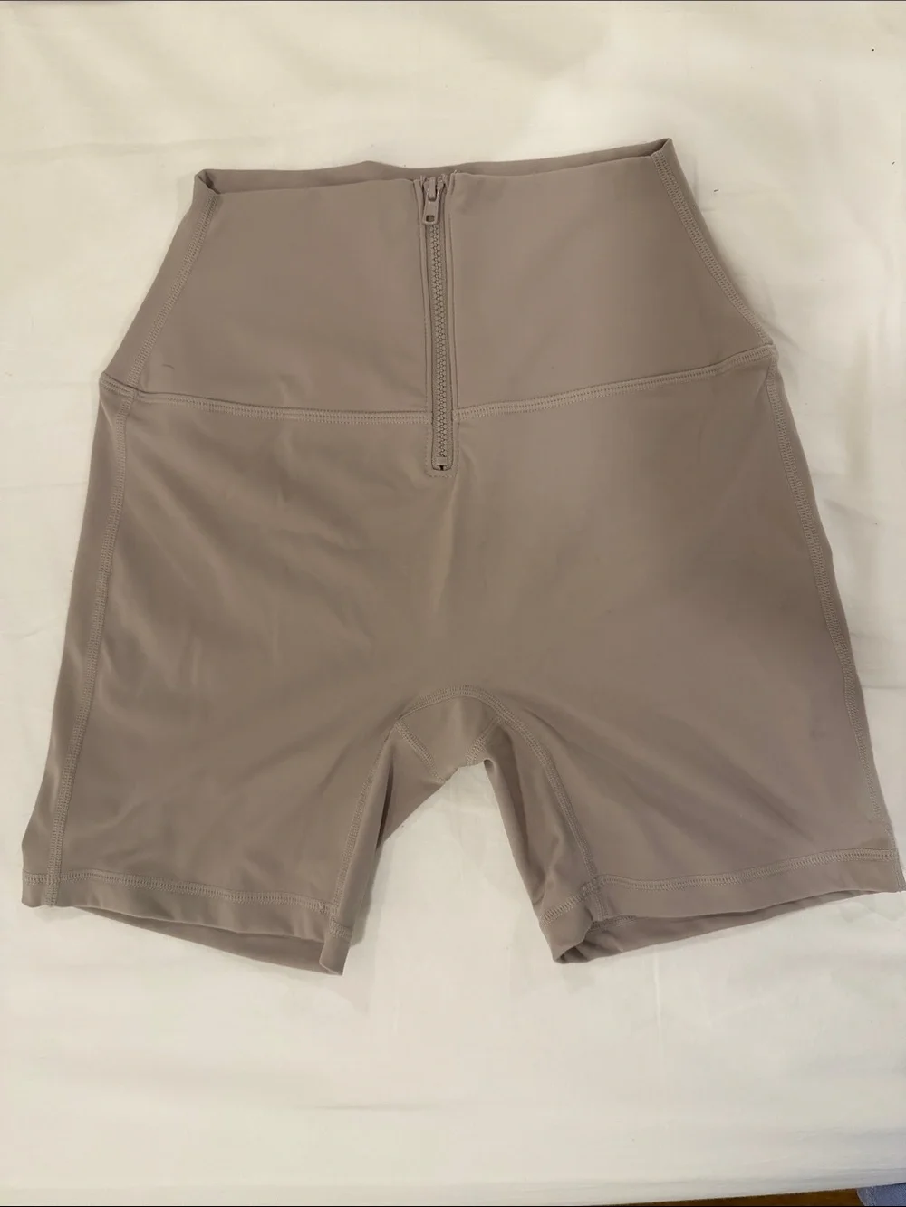 SET Active High-Rise Bike Shorts in Taupe